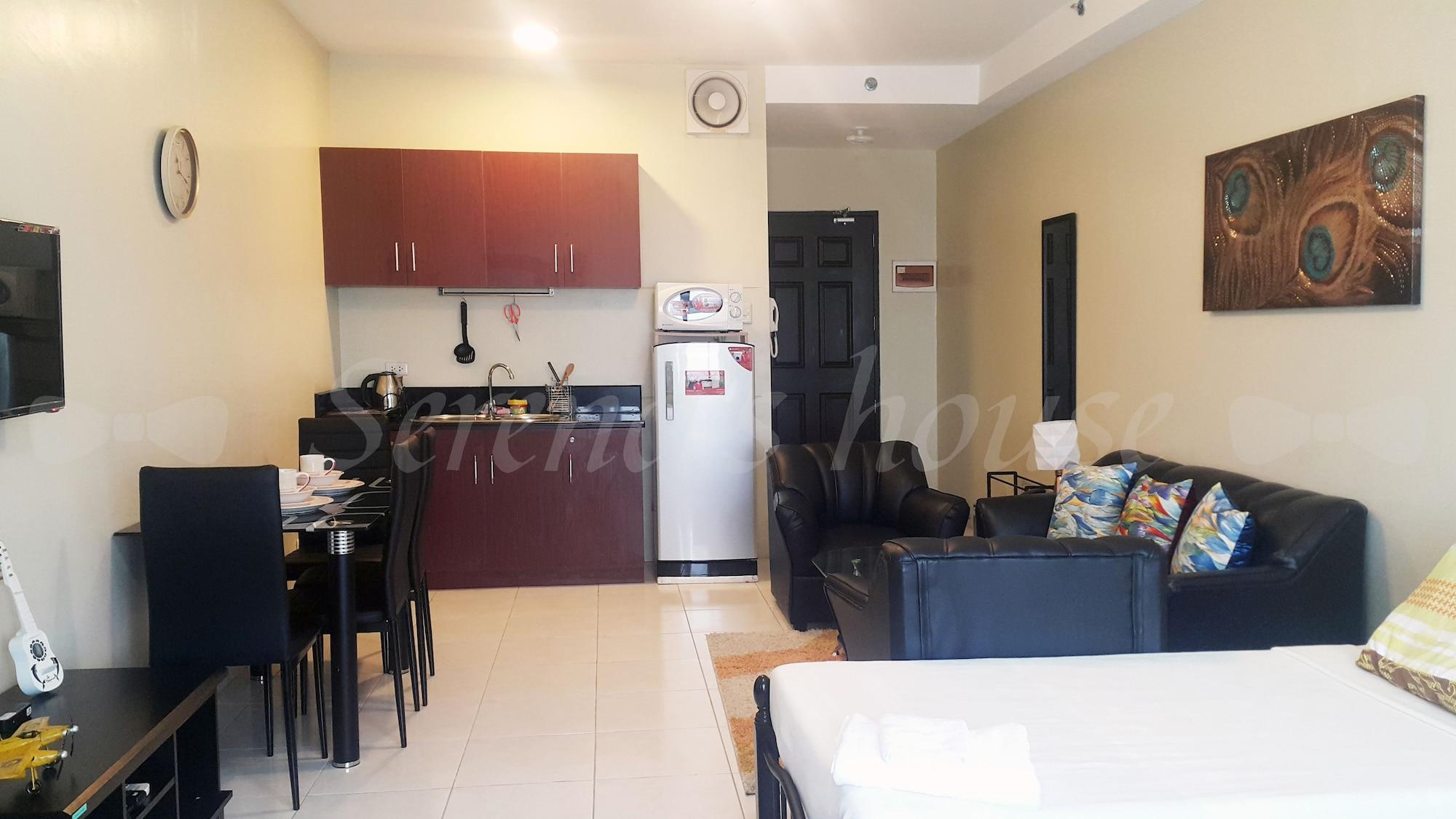 เซเรนาส์ เฮาส์ Apartment มะนิลา ภายนอก รูปภาพ