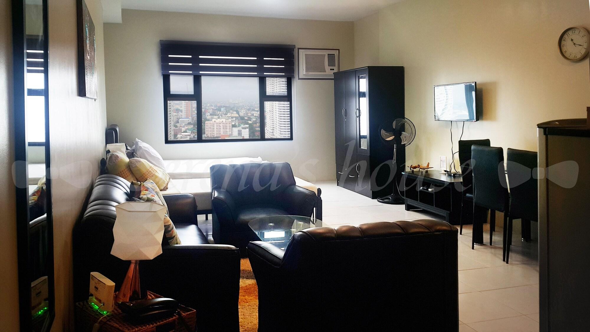 เซเรนาส์ เฮาส์ Apartment มะนิลา ภายนอก รูปภาพ