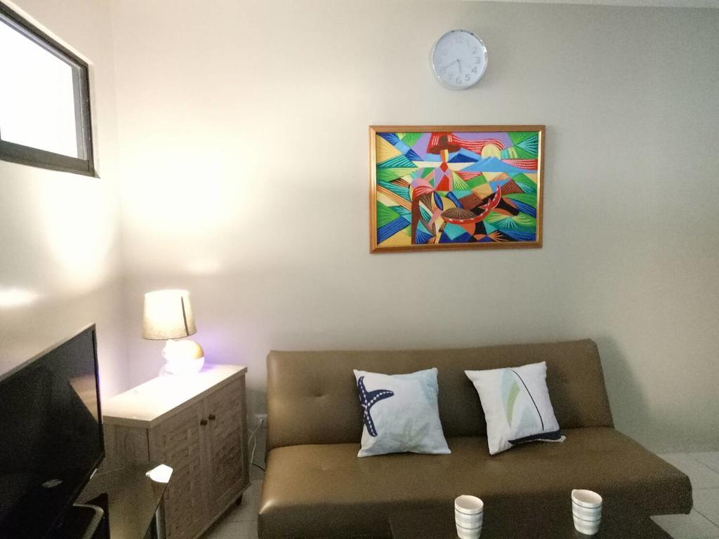 เซเรนาส์ เฮาส์ Apartment มะนิลา ภายนอก รูปภาพ